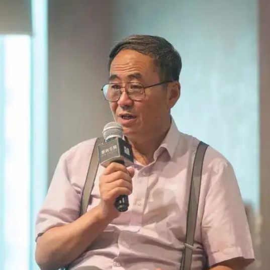 尚刚：给孩子的工艺美术史要准确、晓畅