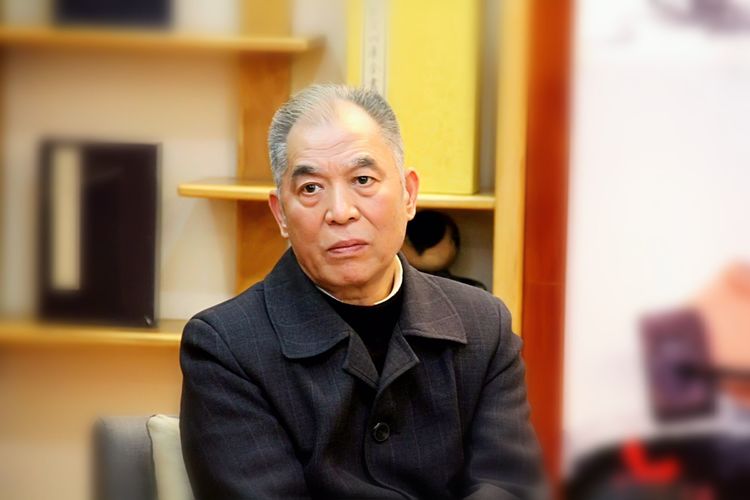 梁晓声：母亲像一棵树，父亲像一座山